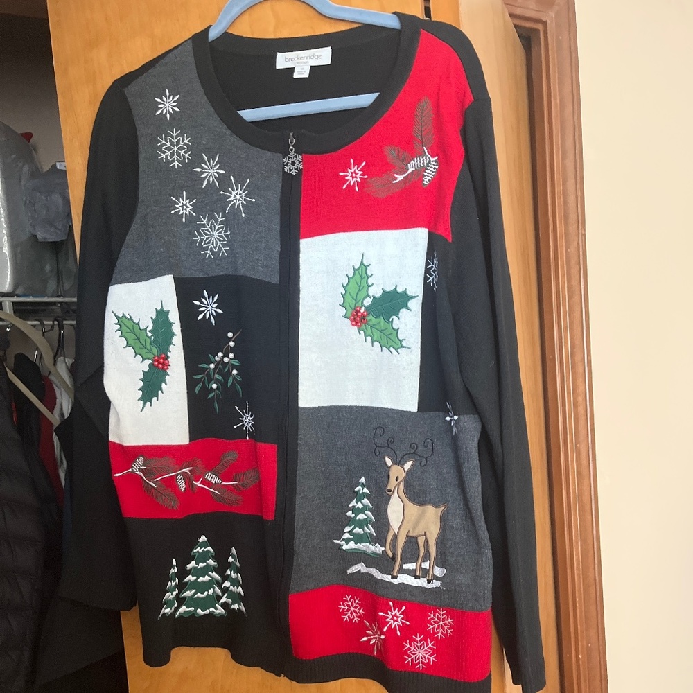 1X  winter sweater in black, red, green, grey and white